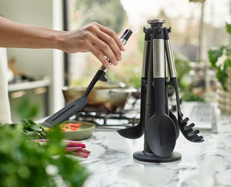 [hidden] [lifestyle] Elevate™ Silicone 5-piece Utensils Carousel Set - 10567 - Image 2