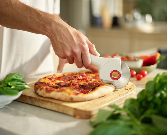 [hidden] [lifestyle] Ringo™ Easy-clean Pizza Cutter - 20232 - Image 2