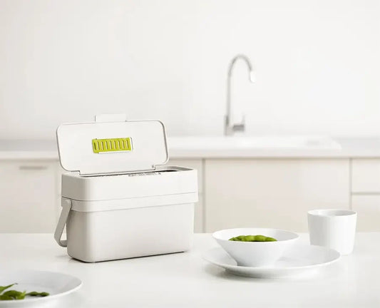 [hidden] [lifestyle] Compo™ 4L Food Waste Caddy - 30046 - Image 2