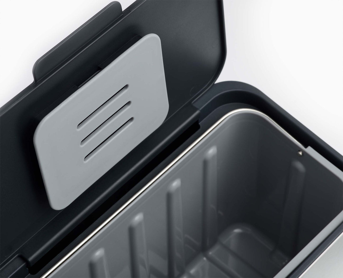 [half-width] Collect™ 4L Stainless-steel Food Waste Caddy - 30145 - Image 5