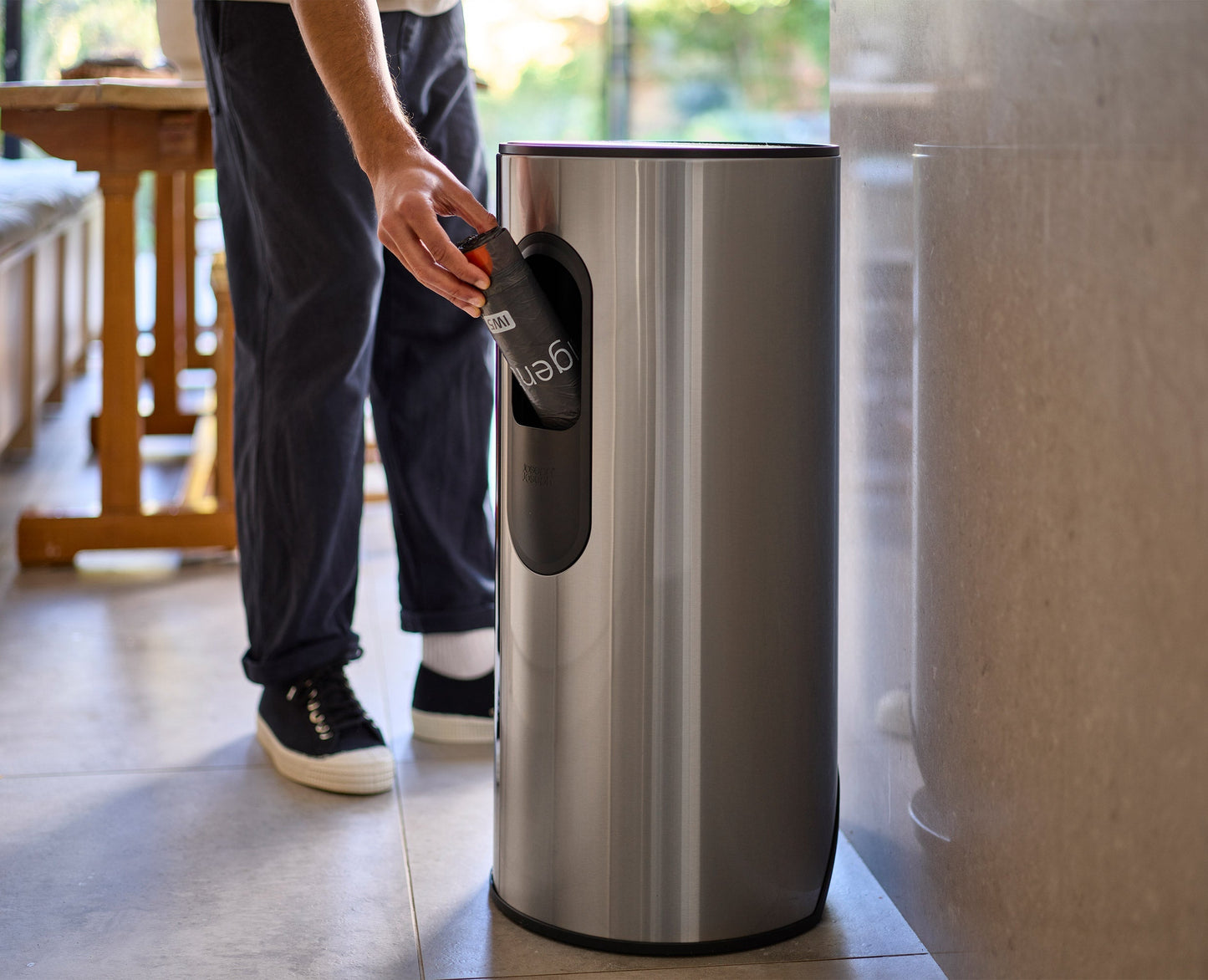 [half-width] Arc™ 30L Easy-push Stainless-steel Pedal Bin Starter Set