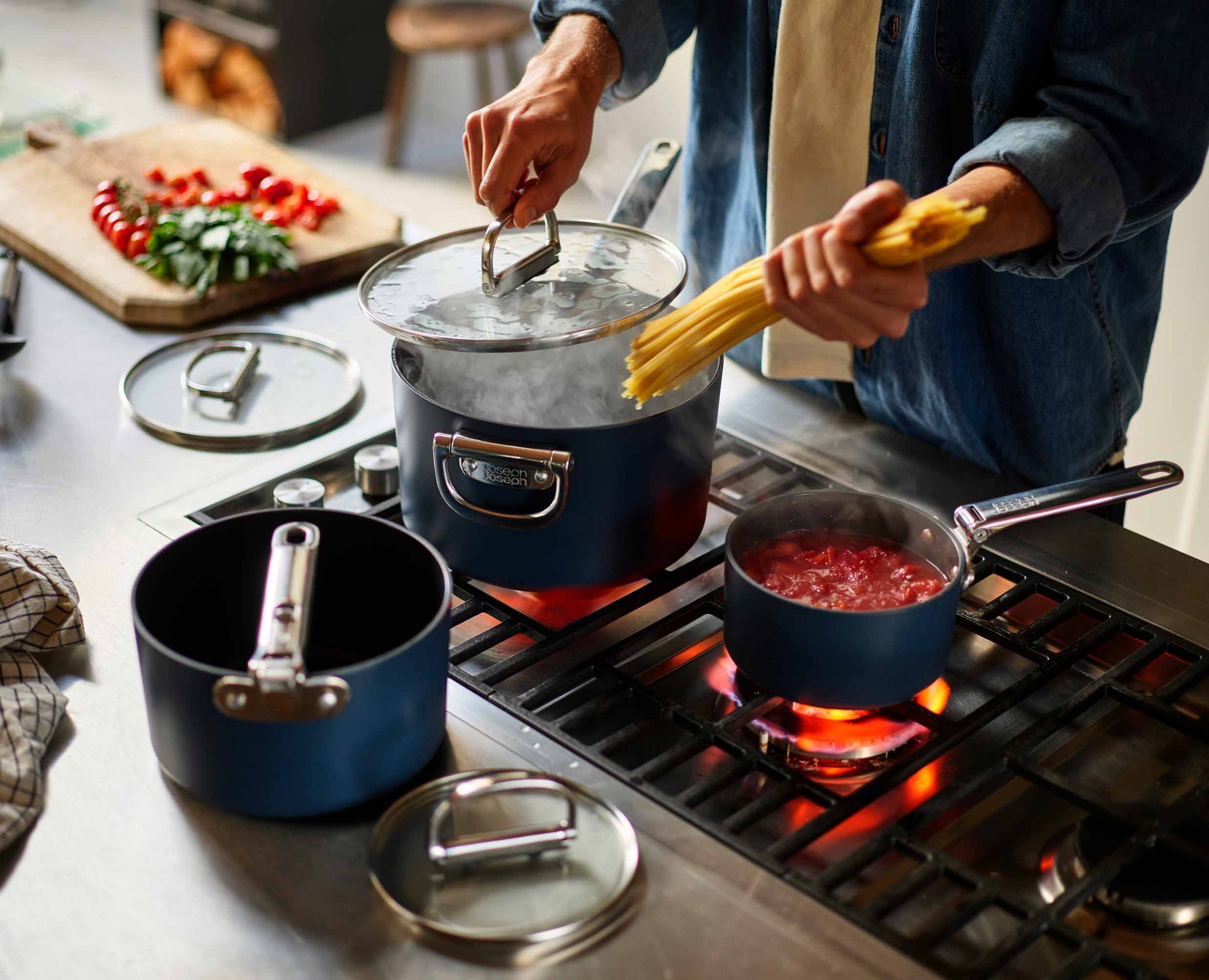 Space™ 19cm Non-stick Blue Saucepan & Lid - 45038 - Image 4