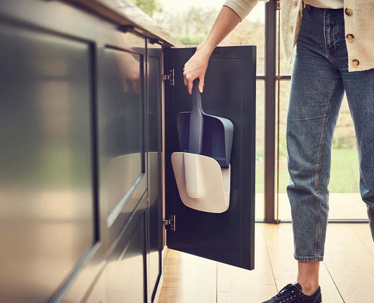 [hidden] [lifestyle] CleanStore Wall-mounted Dustpan and Brush - 60221 - Image 2