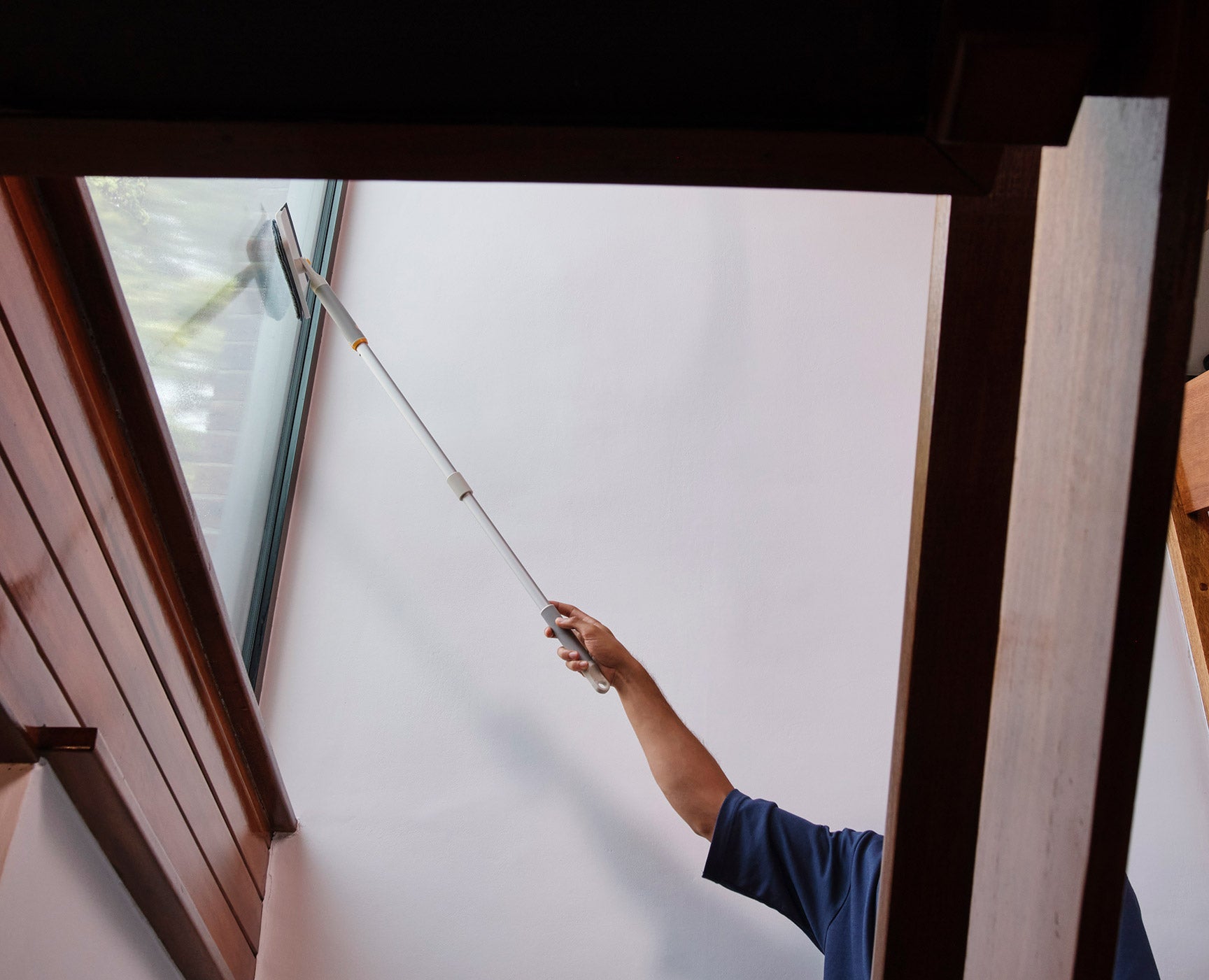 [half-width] CleanTech 2-in-1 Glass Cleaning Tool