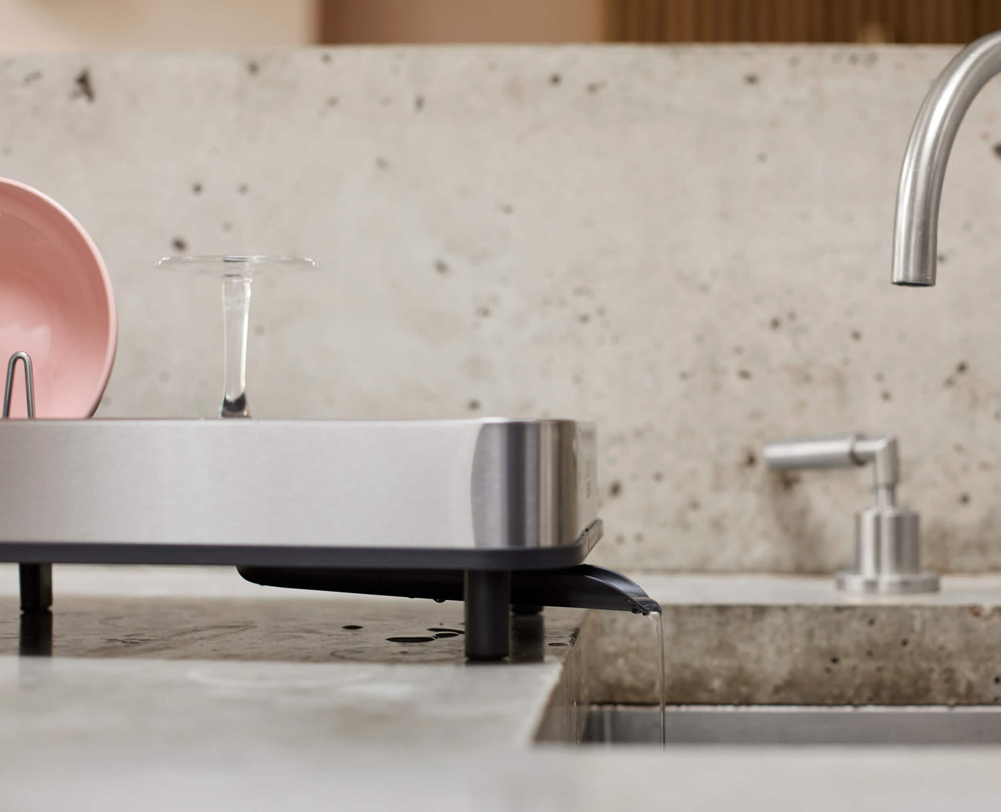 [half-width] Extend™ Slim Steel Expandable Grey Dish Drainer