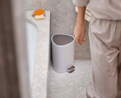 [half-width] EasyStore™ 5L Gloss White Bathroom Bin Starter Set
