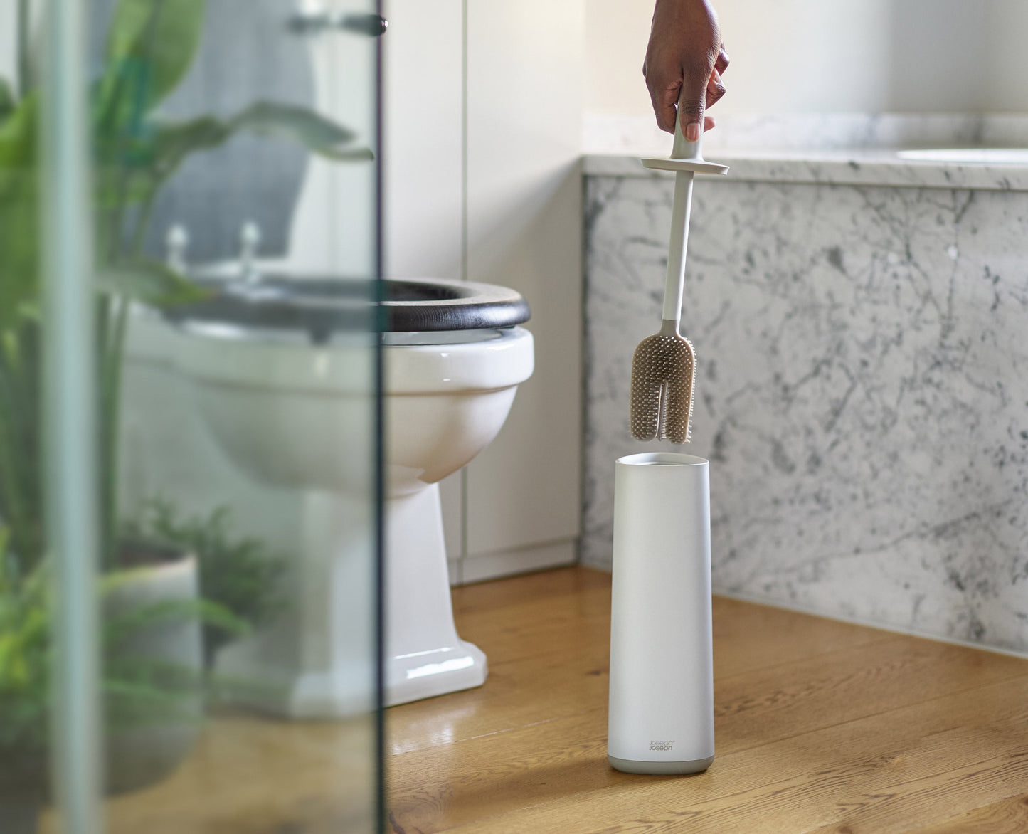 [hidden] [lifestyle] Matt Ecru Bathroom Set