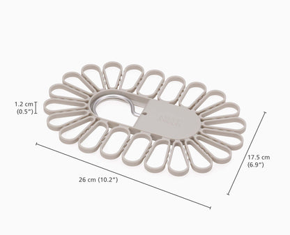 [half-width] Petal™ 22-piece Quick-grip Ecru Drying Hanger - 50051 - Image 5