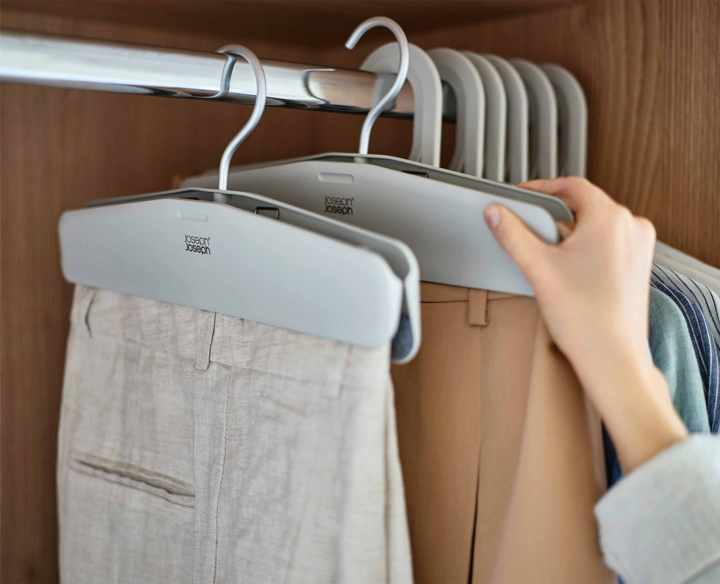 Orderly™ Easy-grip Set of 2 Ecru Skirt & Trouser Hangers - 55019 - Image 3